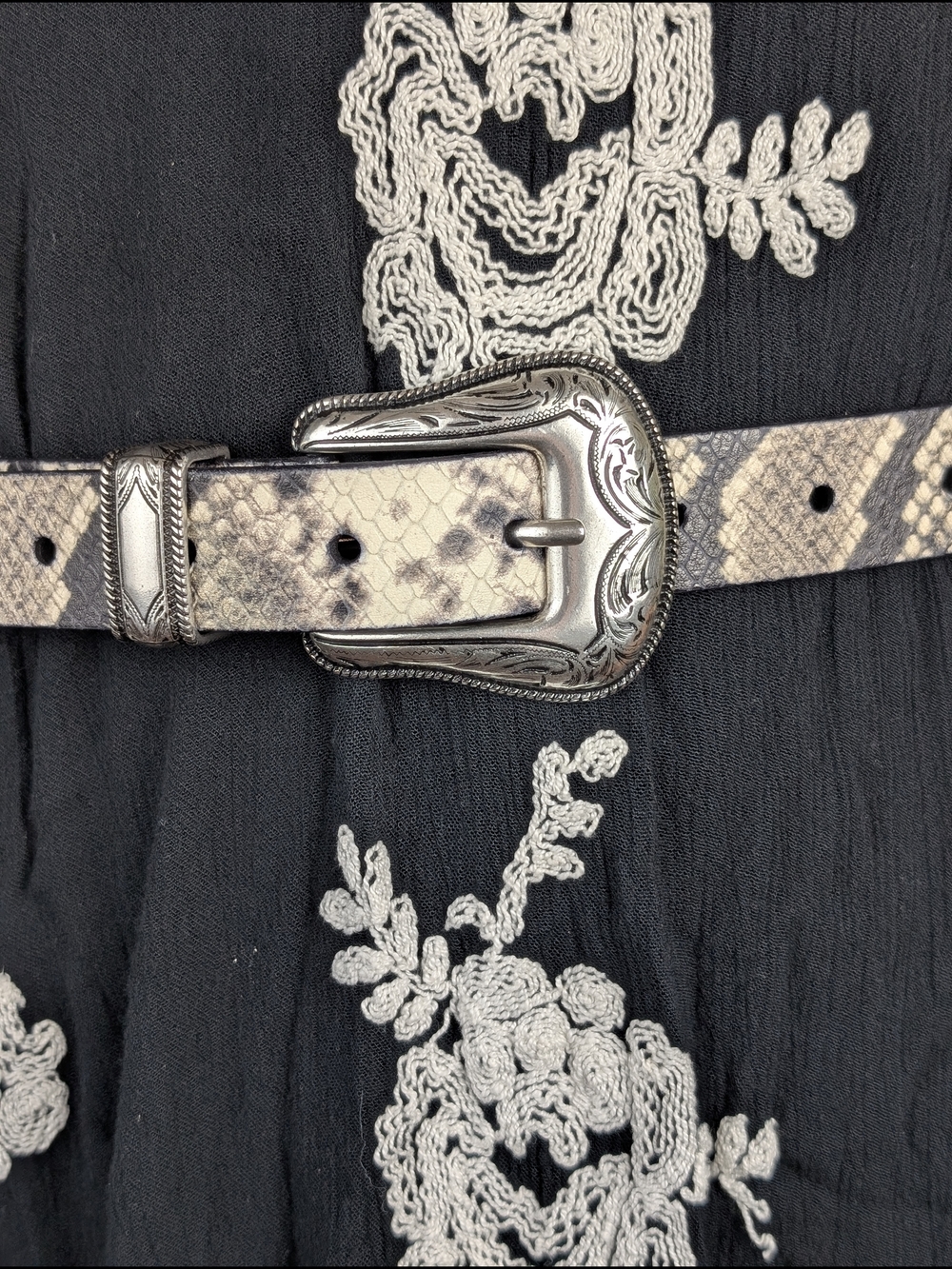 Aritzia Main Character Genuine Leather Western Boho Snakeskin Belt XS